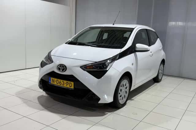 Toyota Aygo (2022) thumbnail 4