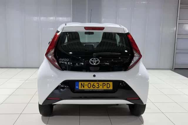 Toyota Aygo (2022) thumbnail 6