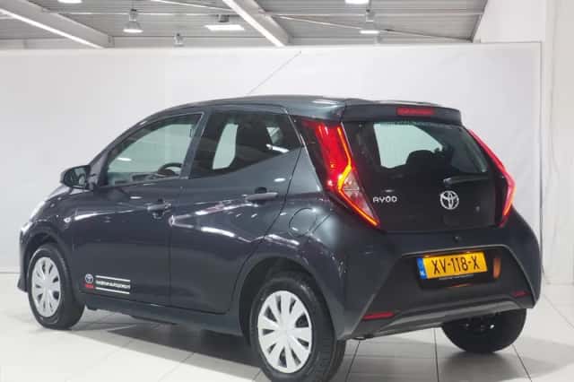 Toyota Aygo (2019) thumbnail 3