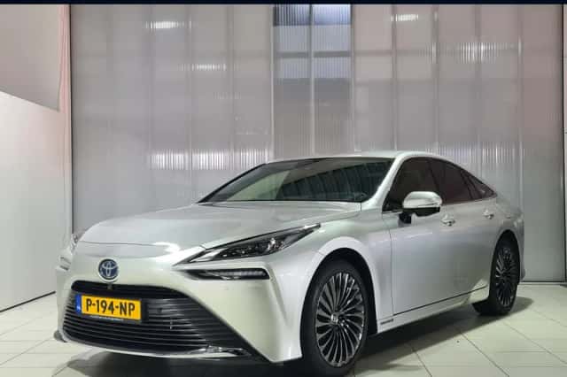 Toyota Mirai (2022) thumbnail 1