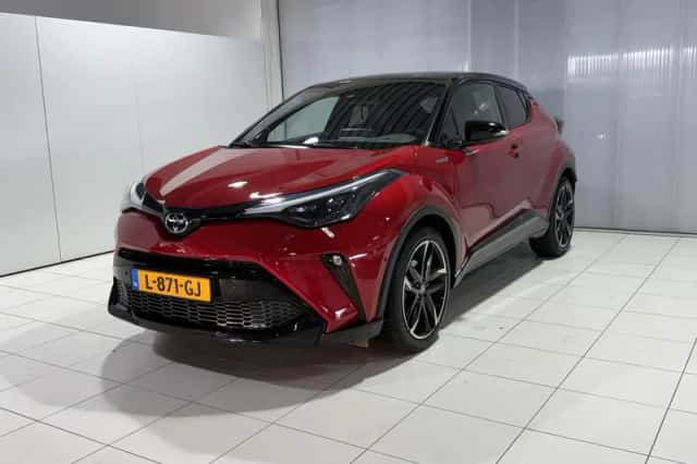 Toyota C-HR (2021) thumbnail 4