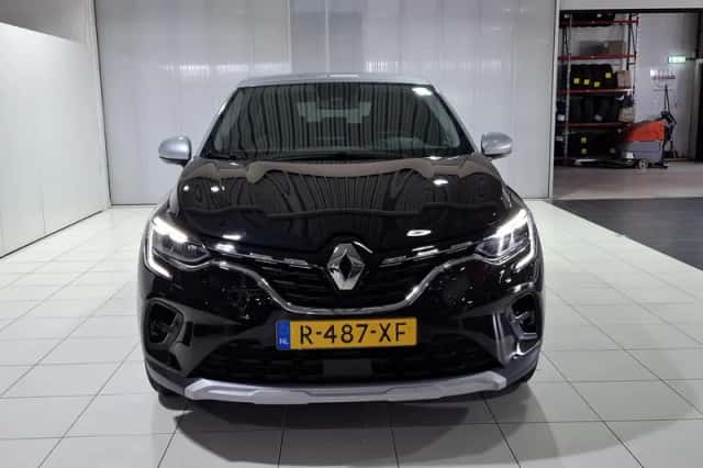 Renault Captur (2022) thumbnail 4