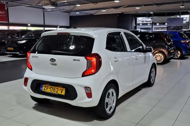 Kia Picanto (2019) thumbnail 6