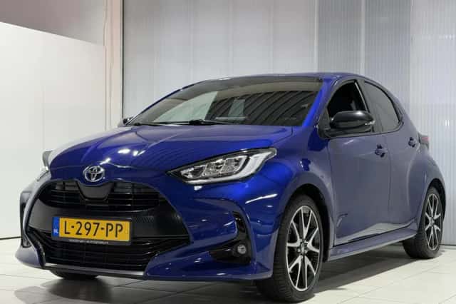 Toyota Yaris (2021) thumbnail 4
