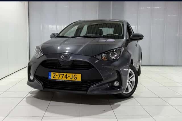 Toyota Yaris (2024) thumbnail 1