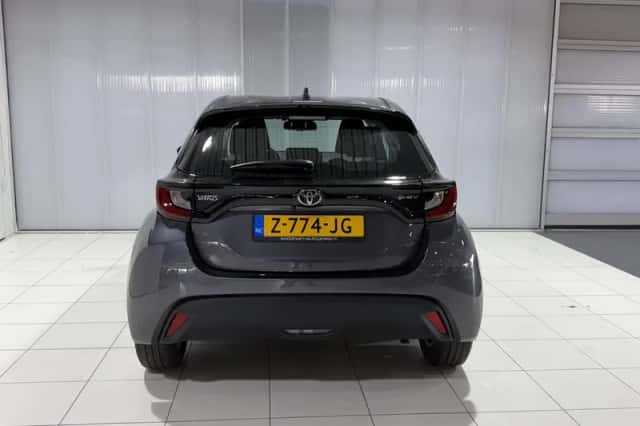 Toyota Yaris (2024) thumbnail 6