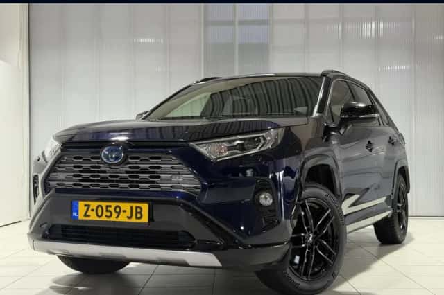 Toyota RAV4 (2021) thumbnail 1