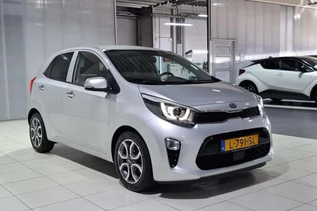 Kia Picanto (2021) thumbnail 3
