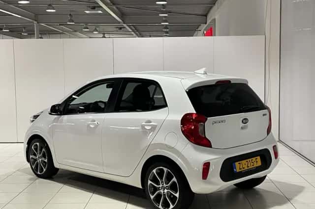 Kia Picanto (2019) thumbnail 3