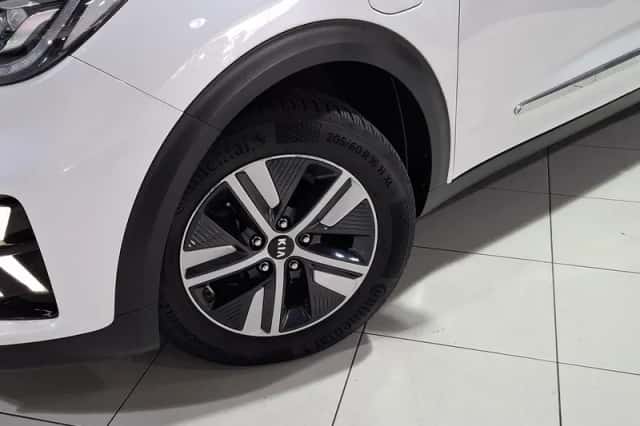 Kia Niro (2021) thumbnail 2