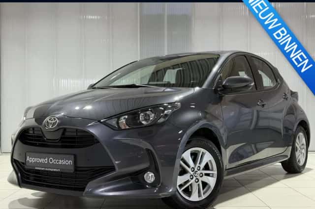 Toyota Yaris (2025) thumbnail 1