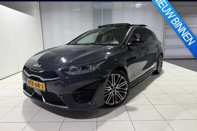 Kia Ceed (2025) thumbnail 1