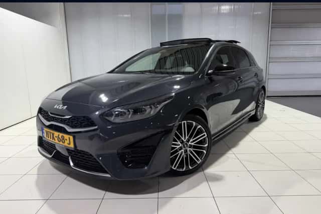 Kia Ceed (2025) thumbnail 1