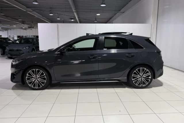 Kia Ceed (2025) thumbnail 4