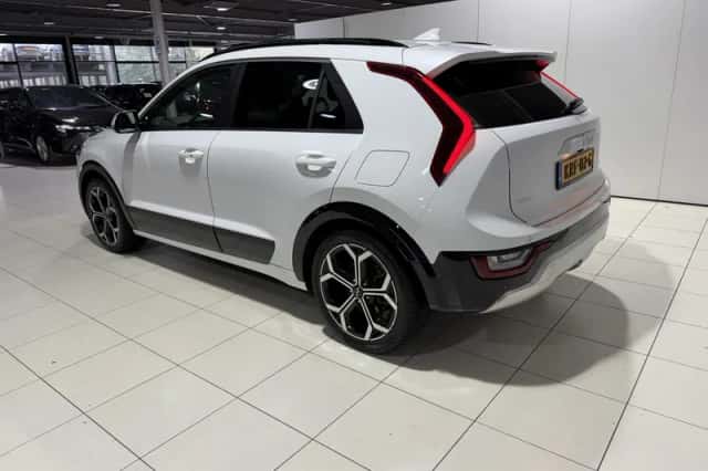 Kia Niro (2023) thumbnail 4