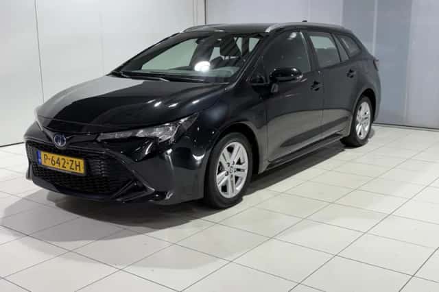 Toyota Corolla (2022) thumbnail 2