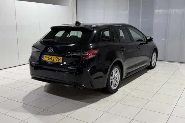 Toyota Corolla (2022) thumbnail 5