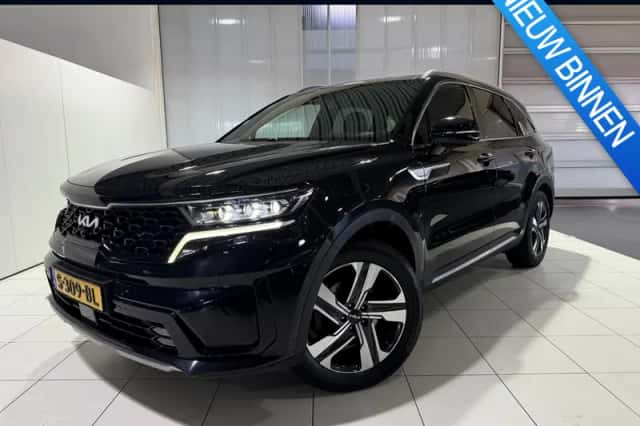 Kia Sorento (2023) thumbnail 1
