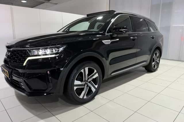 Kia Sorento (2023) thumbnail 3