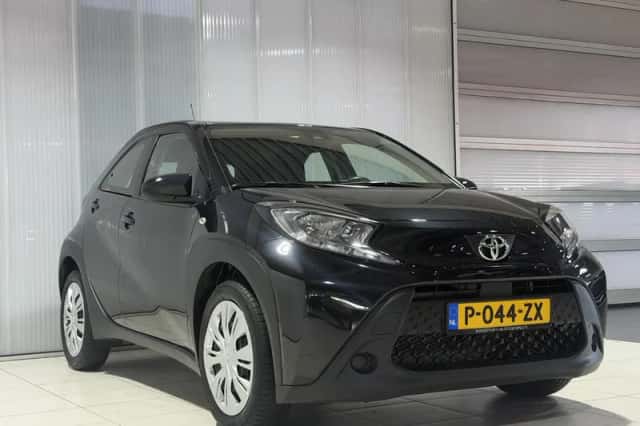 Toyota Aygo (2022) thumbnail 2