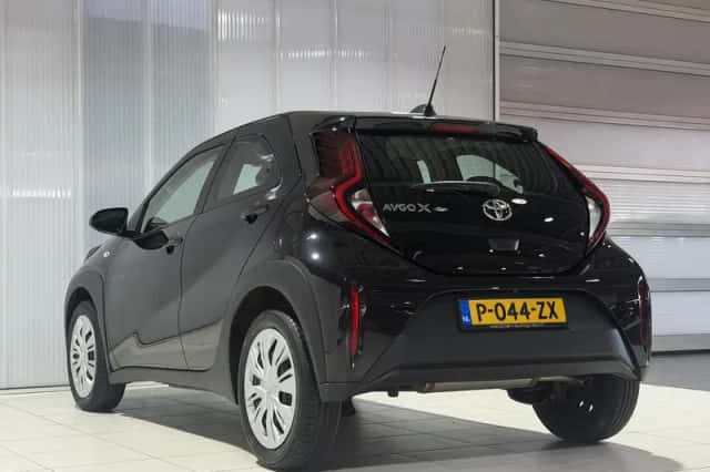 Toyota Aygo (2022) thumbnail 4