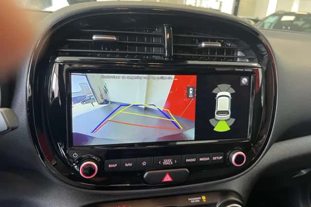 Kia Soul EV (2020) thumbnail 16