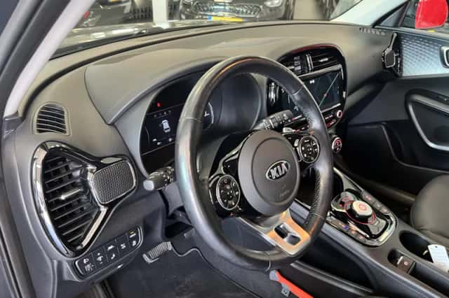 Kia Soul EV (2020) thumbnail 23