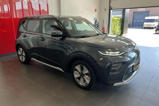 Kia Soul EV (2020) thumbnail 6