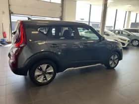 Kia Soul EV (2020) thumbnail 8