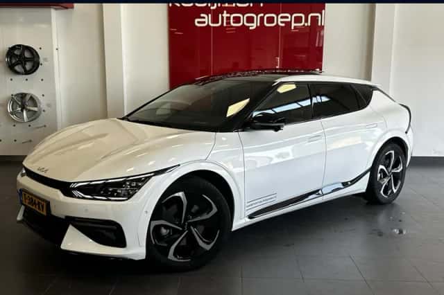 Kia EV6 (2023) thumbnail 1