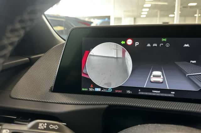 Kia EV6 (2023) thumbnail 11
