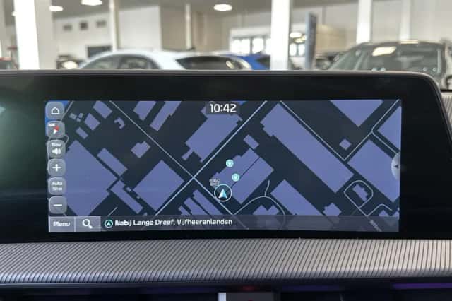 Kia EV6 (2023) thumbnail 17