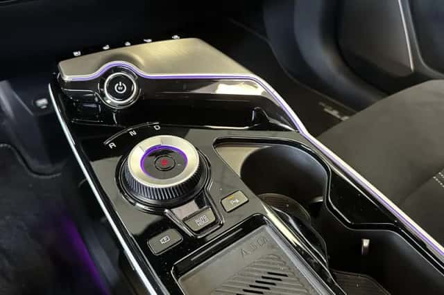 Kia EV6 (2023) thumbnail 24