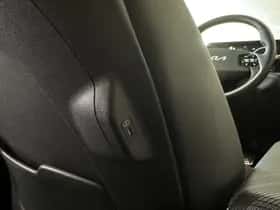 Kia EV6 (2023) thumbnail 6