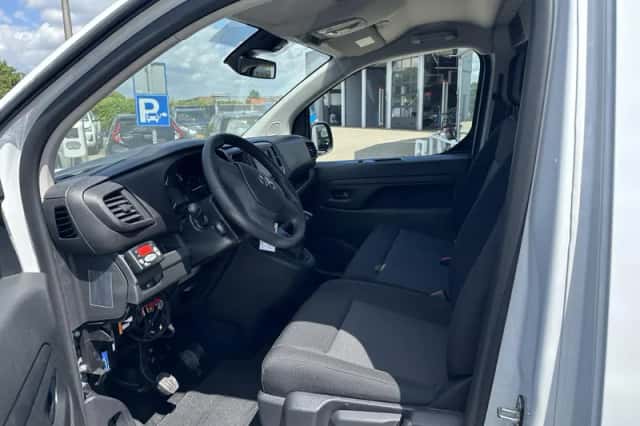 Toyota Proace (2024) thumbnail 10