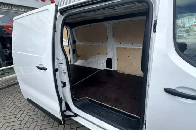 Toyota Proace (2022) thumbnail 12