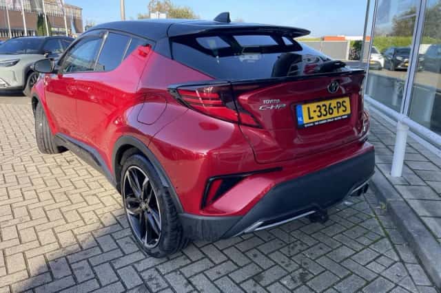 Toyota C-HR (2021) thumbnail 23