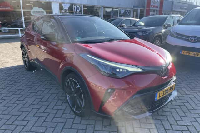 Toyota C-HR (2021) thumbnail 26