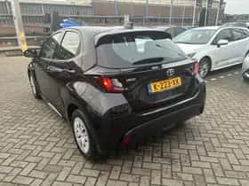 Toyota Yaris (2021) thumbnail 18