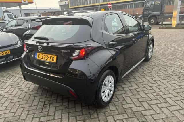 Toyota Yaris (2021) thumbnail 22