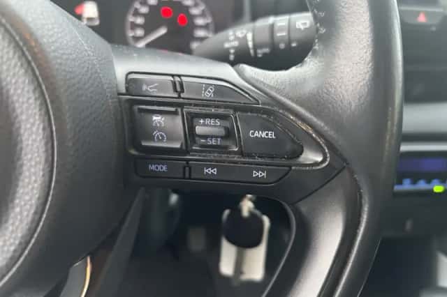 Toyota Yaris (2021) thumbnail 10