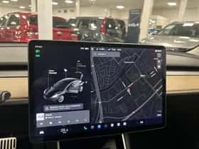 Tesla Model 3 (2019) thumbnail 13