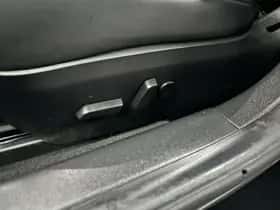 Tesla Model 3 (2019) thumbnail 3