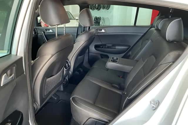 Kia Sportage (2016) thumbnail 15