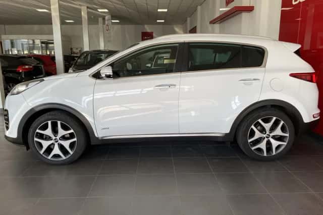 Kia Sportage (2016) thumbnail 18