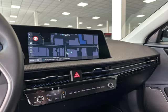 Kia EV6 (2022) thumbnail 11
