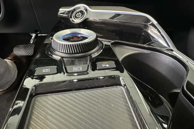 Kia EV6 (2022) thumbnail 12