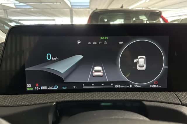 Kia EV6 (2022) thumbnail 8
