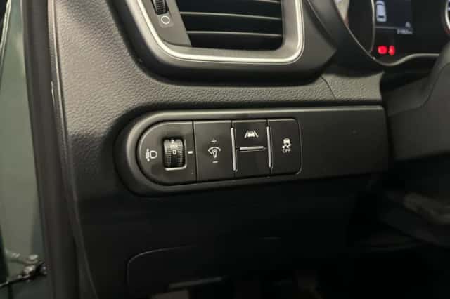Kia Ceed Sportswagon (2024) thumbnail 6