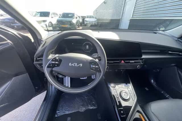 Kia Niro (2025) thumbnail 8